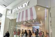 Reconocida marca de termos Stanley abrirá su primer local en Chile en el Costanera Center