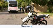 Muerte de motociclista en el barrio Frondizi: el chofer del colectivo fue imputado y quedó en libertad