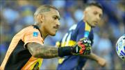 La particular estrategia del arquero de Riestra para quedarse con la camiseta de Leandro Paredes