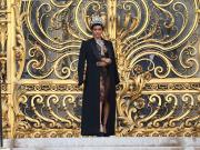 Las joyas robadas del Louvre suben a la pasarela en el inicio de la semana de la Alta Costura en París