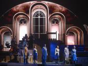 Astor, Piazzolla eterno recrea la vida del genial bandoneonista con música y baile sobre el escenario del Colón