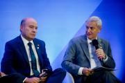 Kast y Quiroz toman protagonismo en “Davos” latinoamericano con un tablero geopolítico en llamas