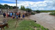 Operativo de emergencia: evacuaron a familias de Las Piedritas por la crecida del río Salí