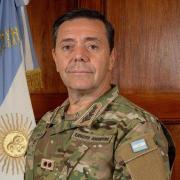 Militares en actividad podrán ocupar cargos en el ministerio de Defensa
