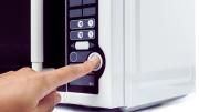 La advertencia que indica que la mayoría de la gente usa mal el microondas