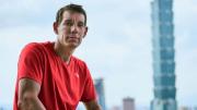 Alex Honnold calificó de vergonzoso el pago de Netflix por escalar el Taipei 101