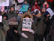 Trump asegura que no se repliega en Mineápolis