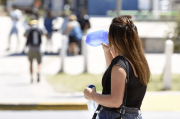 Miércoles de calor sofocante en el Alto Valle: la máxima llega a 37°C, ¿qué pasa con el viento?