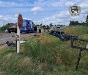 Siniestro fatal en ruta 7: hombre perdió el control de su auto y chocó contra un camión