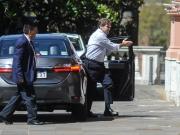 Entrega de soberanía y alineamiento a Estados Unidos, las sospechas del gobernador de Tierra del Fuego por la intervención del puerto de Ushuaia y el avión que llegó de Washington