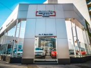 Golpe y misterio a una concesionaria en Villa Devoto: se llevaron dólares y una colección de camisetas pero dejaron los autos y la firmada por Lionel Messi