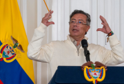 Petro acusa a Ecuador: 'Si hay delincuentes colombianos es porque los dejan entrar'