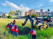 Iniciada limpieza preventiva de canal frente al C.C. Sambil