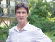 Vacaciones con equipos que responden: cómo sostener el ritmo durante el verano