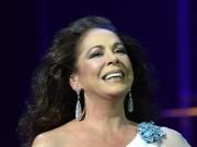 Isabel Pantoja llega al Perú para celebrar su gira '50 aniversario' y sube video saludando