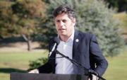 Kicillof, entre críticas a Milei y un operativo clamor