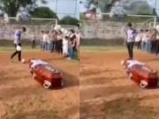 El último gol: Con un emotivo homenaje, un club de futbol despidió a su capitán tras su muerte