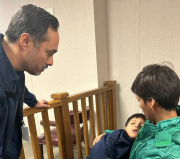 Congresista Joaquin Castro visita al niño ecuatoriano detenido en inmigración Texas y dice que está deprimido y letárgico