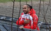 Hamilton, animado por el increíble kilometraje del nuevo Ferrari