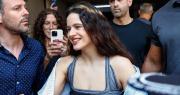 Rosalía soprende al presentarse en el concierto por Palestina