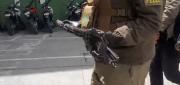 POLICÍA APREHENDE EN EL ALTO A HOMBRE QUE OFRECÍA UNA AMETRALLADORA EN REDES SOCIALES