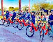 Santiago es tu Río invita a recorrer lugares emblemáticos de la ciudad en bicicletas eléctricas