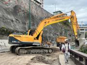 Retiro de escombros de muro antiguo 