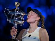 Abierto de Australia: Elena Rybakina le ganó una batalla tremenda a Aryna Sabalenka y se coronó en Melbourne