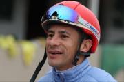 Junior Alvarado sufre aparatosa caída este sábado en Gulfstream Park