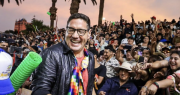 Pancho Saavedra se cautiva con el Carnaval Andino Con la Fuerza del Sol en Arica