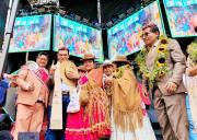 Entre matracas y fe: El presidente Rodrigo Paz comparte la esencia del Gran Poder con la Plana Mayor