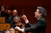 Gustavo Dudamel gana dos Grammy por su trabajo en el álbum Yanga