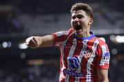 Atlético de Madrid fichó a un nuevo delantero y hay impacto en Julián Álvarez: 55 goles