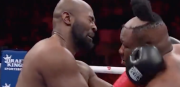 El boxeador Jarrell Miller se viraliza tras perder su peluquín en pleno combate