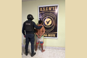 Demoran a un joven en barrio Belén acusado de robar perfiles de hierro