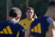 Los borrados de Boca: entrenan apartados y esperan club