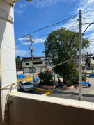 Poste a punto de caer en César Nieves