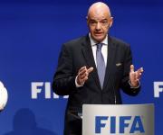 El presidente de la Fifa, Gianni Infantino, apoya el levantamiento del veto a Rusia en torneos