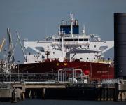 Estados Unidos prepara licencia que permitirá a empresas extraer crudo venezolano