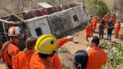 Trágico accidente en Brasil: 12 adultos y 3 niños murieron luego del vuelco de un autobús
