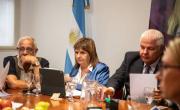 Bullrich le puso fecha a la sesión, pero reconoció que la reforma laboral no está 100% cerrada