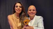 Ángel Carabajal celebra el Oro en los Premios Carlos: “Mestiza se consagró en Villa Carlos Paz”