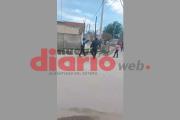 Policías tuvieron que mediar en una pelea callejera entre vecinos