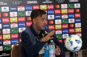 Copa Libertadores: la pregunta que no le gustó a Álvaro Recoba tras su debut en La Paz