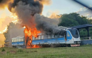 Pánico sobre rieles: Incendio en tren de Córdoba obligó a evacuar a más de 120 pasajeros