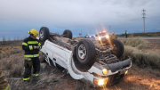 Impactante vuelco de una Ranger en la Ruta 237 terminó con una persona trasladada al hospital