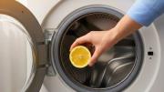 Colocar medio limón adentro del lavarropas: por qué recomiendan hacerlo y para qué sirve