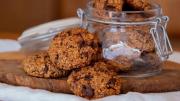 Receta fácil de galletas caseras de avena, nueces y pasas, paso a paso