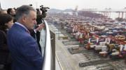 Orsi visitó el puerto de Shanghái, considerada la mayor terminal logística marítima del mundo