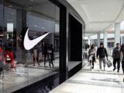 Gobierno de Trump acusa a Nike de presunta discriminación contra personas blancas